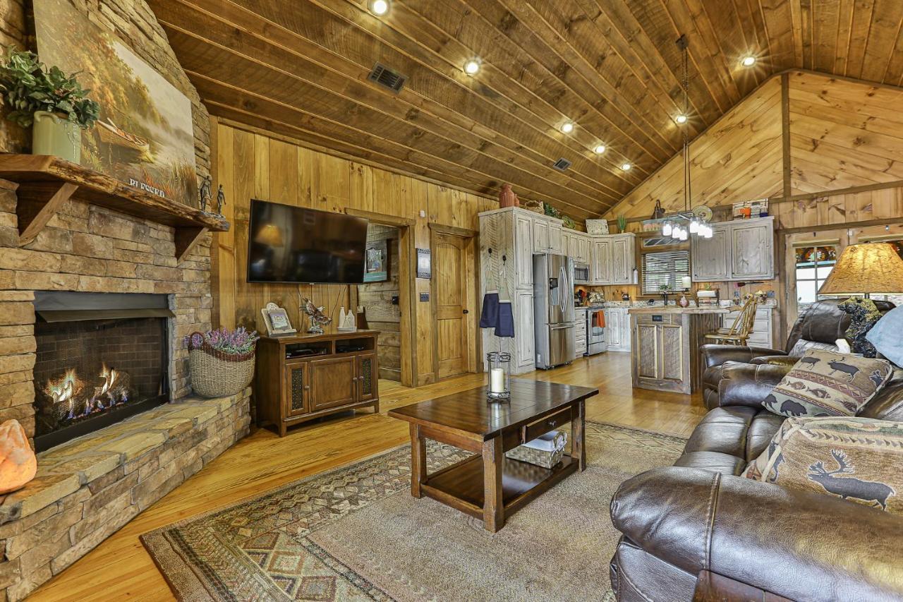 Eagles Crest - Long Range Layered Mountain Views In Peaceful Neighborhood! Villa Mineral Bluff Exterior foto